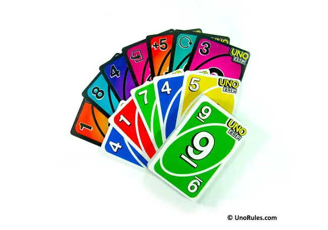 Mattel Games UNO Flip Gioco di carte a eliminazione